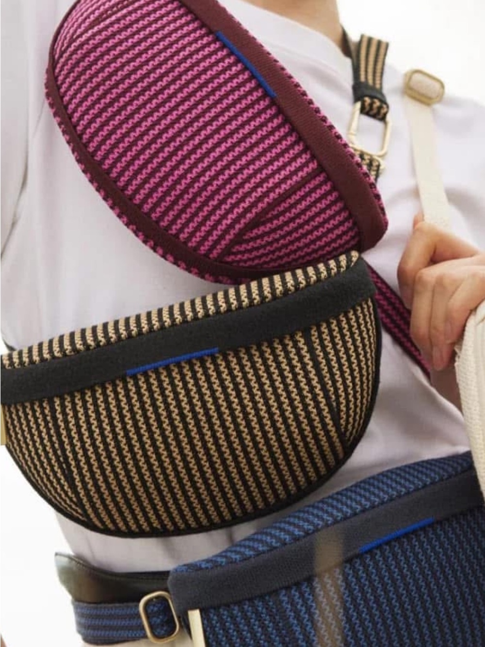 Rothy’s Black and Beige Woven Crossbody Belt Bag - Women's Stylish Everyday Bag - Picture 2 of 10